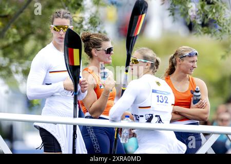 VAIRES-SUR-MARNE - Selma Konijn et Ruth Vorsselman lors de la finale canoë sprint (w) kayak K2 en canoë au stade nautique aux Jeux Olympiques. ANP ROBIN VAN LONKHUIJSEN Banque D'Images