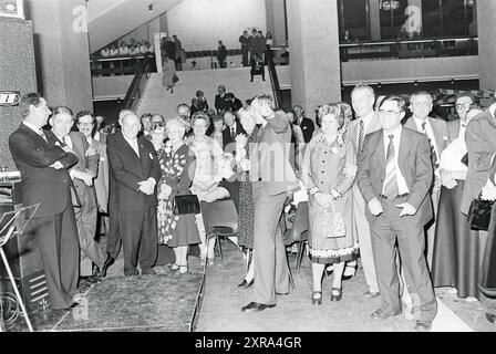 50e anniversaire de CBR, personnel du parti, C.B.R., 08-10-1977, Whizgle Dutch News : images historiques sur mesure pour l'avenir. Explorez le passé néerlandais avec des perspectives modernes grâce à des images d'agences néerlandaises. Concilier les événements d'hier avec les perspectives de demain. Embarquez pour un voyage intemporel avec des histoires qui façonnent notre avenir. Banque D'Images