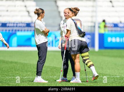 Lyon, France. 09 août 2024. Lena Oberdorf avec blessure au genou, Lea Schueller, Schueller DFB Frauen 7 au match féminin pour la médaille de bronze olympique ALLEMAGNE - ESPAGNE au stade de Lyon à Lyon le 9 août 2024 à Lyon, France. Saison 2024/2025 photographe : ddp images/STAR-images crédit : ddp Media GmbH/Alamy Live News Banque D'Images