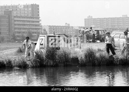 Pêche Wao'ers, pêcheries et autres, poissonniers, pêche, 05-07-1979, Whizgle Dutch News : des images historiques sur mesure pour l'avenir. Explorez le passé néerlandais avec des perspectives modernes grâce à des images d'agences néerlandaises. Concilier les événements d'hier avec les perspectives de demain. Embarquez pour un voyage intemporel avec des histoires qui façonnent notre avenir. Banque D'Images