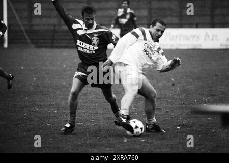 Football, RCH - Ripperda, Heemstede, Heemstede, pays-Bas, 26-10-1996, Whizgle Dutch News : des images historiques sur mesure pour l'avenir. Explorez le passé néerlandais avec des perspectives modernes grâce à des images d'agences néerlandaises. Concilier les événements d'hier avec les perspectives de demain. Embarquez pour un voyage intemporel avec des histoires qui façonnent notre avenir. Banque D'Images