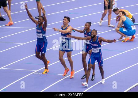 Saint Denis, France, 9 août 2024. Athlétisme - Relais 4 x 100 mètres homme. - Team France qualifié pour la finale - Jacques Julien / Alamy Live News Banque D'Images