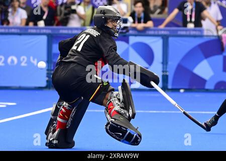 Paris, France. 09 août 2024. La gardienne de but belge Aisling D'hooghe photographiée en action lors d'un match de hockey entre l'Argentine et l'équipe nationale belge les Panthers rouges, un match pour la médaille de bronze aux Jeux Olympiques de Paris 2024, le vendredi 09 août 2024 à Paris, France. Les Jeux de la XXXIIIe Olympiade se déroulent à Paris du 26 juillet au 11 août. La délégation belge compte 165 athlètes en compétition dans 21 sports. BELGA PHOTO DIRK WAEM crédit : Belga News Agency/Alamy Live News Banque D'Images