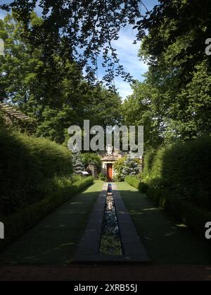 Site historique national Grey Towers à Milford, Pennsylvanie. Le site d'une maison victorienne de la fin des années 1800 avec de beaux jardins et des vues. Banque D'Images