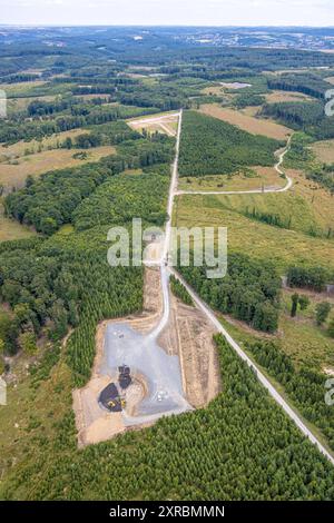 Luftbild, Arnsberger Wald mit Baustellen für Windräder, Fernsicht ins Sauerland, Sichtigvor, Warstein, Sauerland, Nordrhein-Westfalen, Deutschland ACHTUNGxMINDESTHONORARx60xEURO *** vue aérienne, forêt d'Arnsberg avec chantiers de construction d'éoliennes, vue lointaine dans le Sauerland, Sichtigvor, Warstein, Sauerland, Rhénanie du Nord-Westphalie, Allemagne ATTENTIONxMINDESTHONORARx60xEURO Banque D'Images