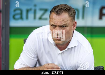 HELMOND, 09-08-2024, Stadion de Braak, Stadium of Helmond Sport, Néerlandais KeukenKampioen Divisie saison de football 2023/2024. Helmond Sport - Jong Utrecht. Entraîneur Helmond Sport Kevin Hofland avant le match Helmond Sport - Jong Utrecht . Banque D'Images