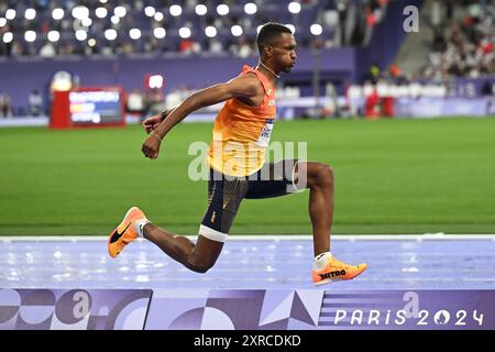 Saint Denis, France. 09 août 2024. Jeux olympiques, Paris 2024, athlétisme, stade de France, triple saut, hommes, finale, Jordan Alejandro Diaz Fortun d'Espagne en action. Crédit : Sven Hoppe/dpa/Alamy Live News Banque D'Images