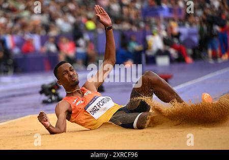 Paris, France. 9 août 2024. Jordan Alejandro Diaz Fortun, de l'Espagne, participe à la finale masculine de triple saut d'athlétisme aux Jeux Olympiques de Paris 2024 à Paris, France, le 9 août 2024. Crédit : Song Yanhua/Xinhua/Alamy Live News Banque D'Images