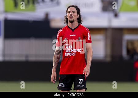 HELMOND, 09-08-2024, Stadion de Braak, Stadium of Helmond Sport, Néerlandais KeukenKampioen Divisie saison de football 2023/2024. Helmond Sport - Jong Utrecht. Le joueur de Helmond Sport Amir Absalem a découragé pendant le match Helmond Sport - Jong Utrecht. Banque D'Images