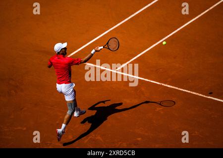 PARIS, FRANCE-29 juillet 2024 : Novak Djokovic, de l'équipe Serbie, concourt avec Rafael Nadal lors du match de deuxième tour de tennis en simple masculin aux Jeux Olympiques Banque D'Images