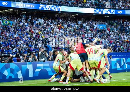 Paris, France. 09 août 2024. Jeux Olympiques, dernier match de football masculin entre les équipes nationales espagnole et française au stade du Parc des Princes. Célébration des objectifs. © ABEL F. ROS/Alamy Live News Banque D'Images