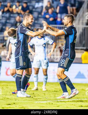 Chester, PA États-Unis 9th, août, 2024 - Tai Baribo - attaquant / attaquant de Philadelphia Union #28 - célèbre son premier but avec le milieu de terrain #10 Daniel Gazdag lors d'une défaite 2-0 du FC Montréal lors de l'action de la Coupe des ligues. Crédit photo : Don Mennig / Alamy News Banque D'Images