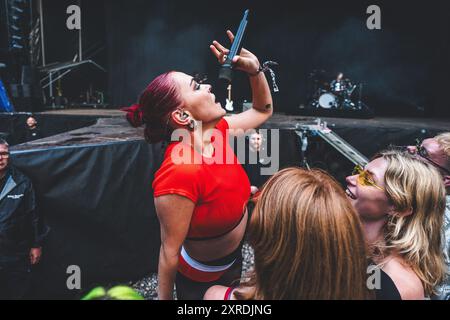 Skanderborg, Danemark. 09 août 2024. Le chanteur et compositeur américain Upsahl donne un concert en direct lors du festival de musique danois SmukFest 2024 à Skanderborg. Crédit : Gonzales photo/Alamy Live News Banque D'Images
