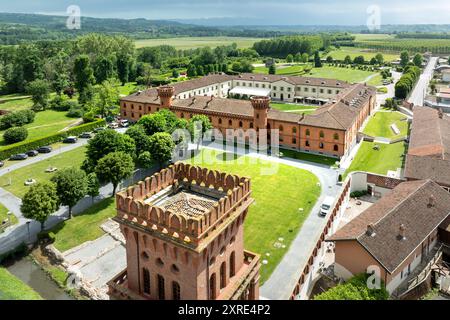 Le Château de Pollenzo, Piémont, Italie, est l'une des résidences royales de la famille Savoie aujourd'hui le complexe abrite le siège de l'Université Banque D'Images