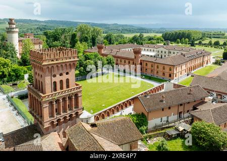 Le Château de Pollenzo, Piémont, Italie, est l'une des résidences royales de la famille Savoie aujourd'hui le complexe abrite le siège de l'Université Banque D'Images