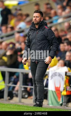 Le manager d'Oxford United des Buckingham lors du Sky Bet Championship match au Kassam Stadium, Oxford. Date de la photo : samedi 10 août 2024. Banque D'Images
