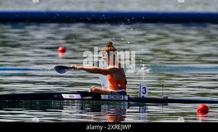 Paris, France. 10 août 2024. Jeux Olympiques de Paris 2024. Canoë sprint. Stade nautique olympique. Paris. Selma Konijn (NED) dans la compétition de canoë Sprint lors des Jeux olympiques de Paris 2024 au stade olympique nautique, France. Crédit : Sport in Pictures/Alamy Live News Banque D'Images