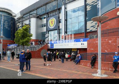 Glasgow, Royaume-Uni. 10 août 2024. Les Rangers affrontent Motherwell au stade Hampden, le stade national écossais de Glasgow, lors du premier match à domicile des Rangers en première place écossaise. Le stade de football local des Rangers, Ibrox Park, est actuellement en rénovation et jusqu'à ce que les travaux soient terminés, ils utiliseront Hampden comme stade de football local. Crédit : Findlay/Alamy Live News Banque D'Images