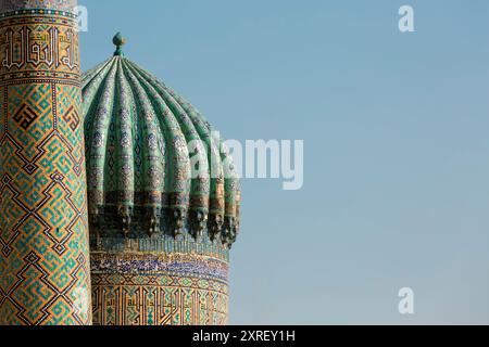 Mosquée Bibi-Khanym à Samarcande, Ouzbékistan, Asie centrale - construite au XVe siècle, c'était un chef-d'œuvre de la Renaissance Timuride. Traduction : Banque D'Images