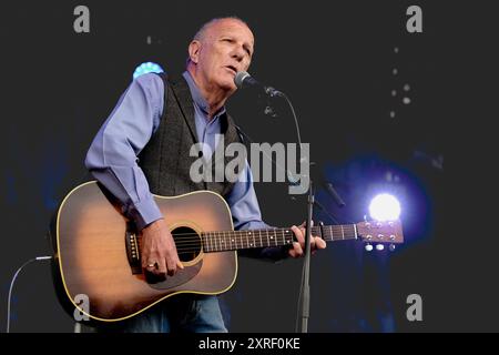 Comédien anglais, chanteur folk et guitariste, Richard Digance se produit sur scène à la Cropedy Convention de Fairport. Richard Digance est un ancien membre du groupe folk britannique poissons, et a soutenu Jethro Tull , Steeleye Span, Tom Jones, Elkie Brooks, Supertramp et Joan Armatrading. Il a travaillé pour BBC Radio présentant son émission 'A Digence indulgence' qui a duré 7 ans (photo Dawn Fletcher-Park / SOPA images / Sipa USA) Banque D'Images