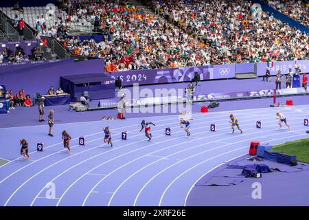 Saint Denis, France, 9 août 2024. Athlétisme - coureurs au départ de la demi-finale du 800m masculin - Jacques Julien / Alamy Live News Banque D'Images