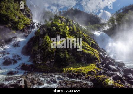 Cascade de Latefoss, Norvège Banque D'Images