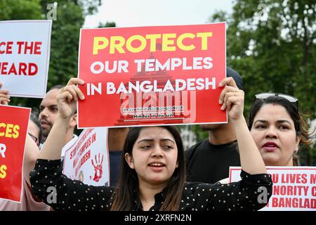 10 août 2024, Londres, Royaume-Uni. Sauvez les hindous dans la démonstration de Bangledesh. Protestation de masse contre les atrocités et les brutalités sur les minorités au Bangladesh. Devant les chambres du Parlement, Parliament Square, Westminster. Crédit : michael melia/Alamy Live News Banque D'Images