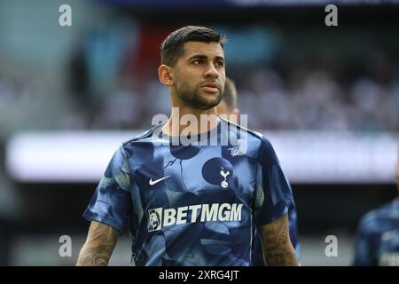 Londres, Royaume-Uni. 10 août 2024. Londres, Angleterre, 10 août 2024 : Cristian Romero (17 Tottenham Hotspur) lors du match amical entre Tottenham Hotspur et le Bayern Munich au Tottenham Stadium de Londres, Angleterre (Alexander Canillas/SPP) crédit : SPP Sport Press photo. /Alamy Live News Banque D'Images