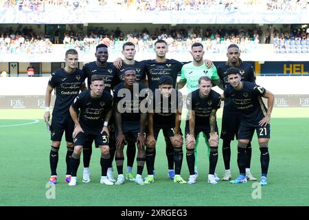 Vérone, Italie. 10 août 2024. L'équipe de Vérone en action lors du match de football de la coupe d'Italie Frecciarossa 2024/25 entre Hellas Vérone et Cesena au stade Marcantonio Bentegodi, au nord de l'est de l'Italie - samedi 10 août 2024. Sport - Soccer (photo de Paola Garbuioi/Lapresse) crédit : LaPresse/Alamy Live News Banque D'Images