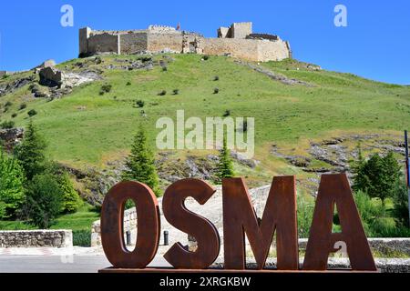 El Burgo de Osma, Ciudad de Osma et château d'Osma (10-18ème siècle). Province de Soria, Castilla y Leon, Espagne. Banque D'Images