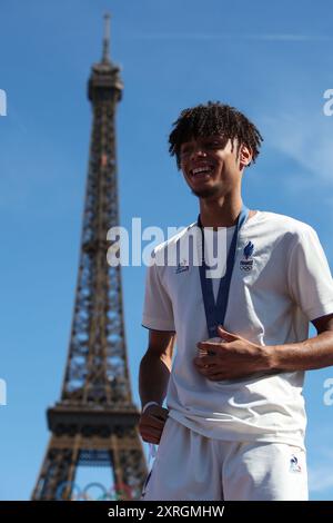 PARIS, FRANCE. 10 août 2024. Cyrian Ravet, médaillé de bronze de Taekwondo masculin de 58 kg, de l'équipe de France, le jour 15 des Jeux Olympiques de Paris 2024 au Champions Park, Paris, France. Crédit : Craig Mercer/Alamy Live News Banque D'Images