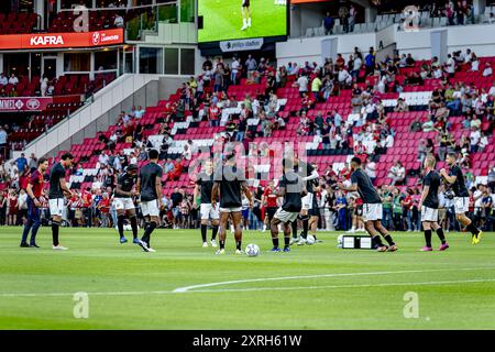 EINDHOVEN, pays-Bas. 10 août 2024. SPO, stade Philips, Dutch eredivisie, saison 2024/2025, pendant le match PSV - RKC, échauffement RKC crédit : Pro Shots/Alamy Live News Banque D'Images