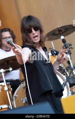 Londres, Royaume-Uni. 10 août 2024. Fleurs sur scène au Gunnersbury Festival 2024 précédant Tom Grennan. Cristina Massei/Alamy Live News Banque D'Images