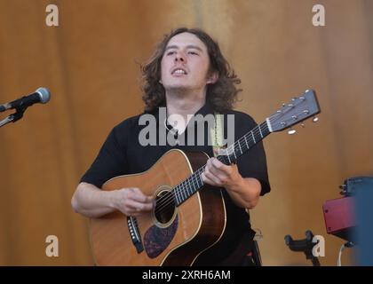 Londres, Royaume-Uni. 10 août 2024. Fleurs sur scène au Gunnersbury Festival 2024 précédant Tom Grennan. Cristina Massei/Alamy Live News Banque D'Images