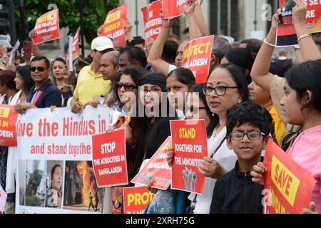 Sauvez les hindous au Bangladesh manifestation à Parliament Square, Londres 10 août 2024 Banque D'Images