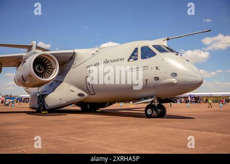 Embraer C-390 Millennium portugais en exposition statique au RIAT 2024 Banque D'Images