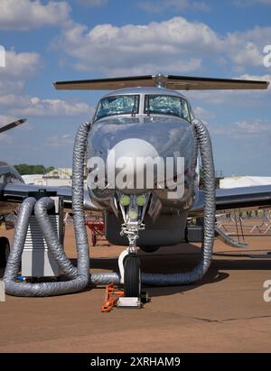 Metrea Beechcraft King Air B350 en exposition statique au Royal International Air Tattoo 2024 Banque D'Images