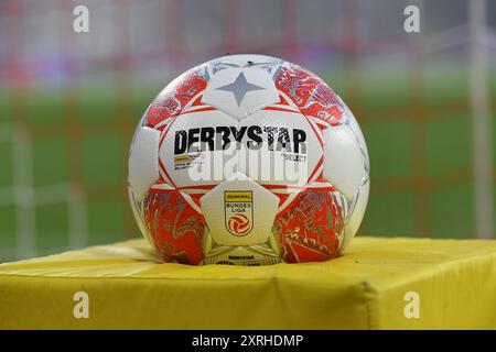 Salzbourg, Autriche. 10 août 2024. SALZBOURG, AUTRICHE - 10 AOÛT : Ball Mach au match de l'Admiral Bundesliga entre le FC Red Bull Salzburg et le FC Blau-Weiss Linz au Red Bull Arena le 10 août 2024 à Salzbourg, Autriche.240810 SEPA 24 029 - 20240810 PD20510 crédit : APA-PictureDesk/Alamy Live News Banque D'Images