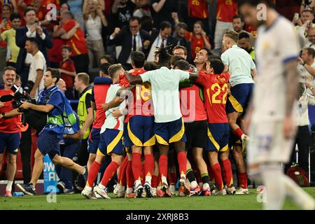 L'Espagne fête en action lors du match de demi-finale de l'UEFA 2024 EURO entre l'Espagne et la France, Munich Allianz Stadium, 9 juillet 2024 Features : Espagne fête où : Munich, Allemagne quand : 09 Juil 2024 crédit : Anthony Stanley/WENN Banque D'Images