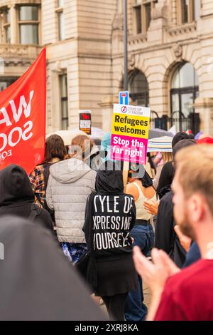 Les manifestants se rassemblent sur le piquet de Liverpool pour soutenir la Palestine Banque D'Images