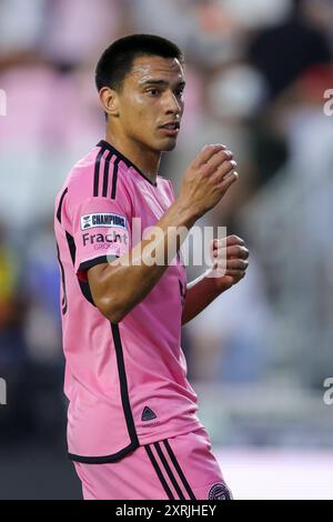 FORT LAUDERDALE, FLORIDE - 8 AOÛT : L'attaquant Diego Gomez #20 de l'Inter Miami regarde le match Inter Miami CF contre Toronto FC photo : Chris Arjoon Banque D'Images