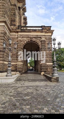 Dresde, Allemagne - 7 octobre 2023 : vue de Semperoper, Opéra Banque D'Images