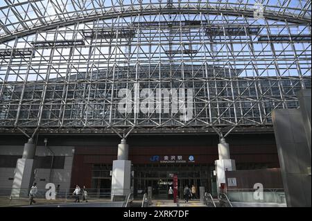 Scenic main entrance  view of the “Motenashi Dome” over the Kanazawa Station East Plaza in Ishikawa, Japan. Stock Photo