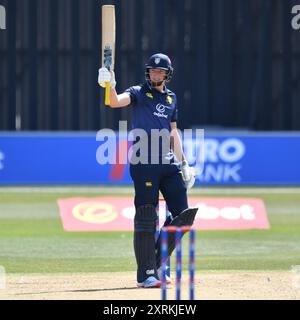 Canterbury, Angleterre. 11 août 2024. Ben McKinney de Durham et Angleterre U19 célèbre avoir atteint un demi-siècle lors de la rencontre de la Metro Bank One Day Cup entre Kent Spitfires et Durham au Spitfire Ground, St Lawrence à Canterbury. Kyle Andrews/Alamy Live News. Banque D'Images