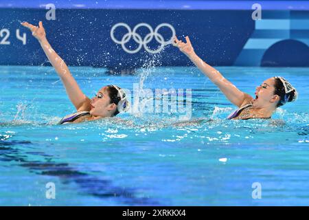 HIGA Moe / Sato Tomoka, Japan Team (JPN), duo Free routine à Acquatics Center, pendant les Jeux Olympiques de Paris 2024, 10 août 2024, Paris, France. (Photo Enrico Calderoni/AFLO SPORT) Banque D'Images