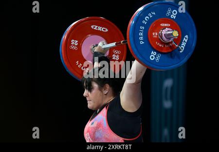 Paris, France. 11 août 2024. Jeux Olympiques de Paris 2024. Haltérophilie. Stade du sud de Paris 6. Paris. Mary Theisen Lappen (États-Unis) dans la compétition d'haltérophilie 81KG femme lors des Jeux Olympiques de Paris 2024 au South Paris Arena 6, Paris, France. Crédit : Sport in Pictures/Alamy Live News Banque D'Images