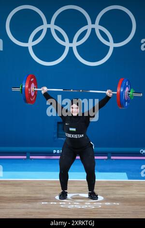 PARIS, FRANCE. 11 août 2024. Tursinoy Jabborova de Team Ouzbékistan participe à l’épreuve d’haltérophilie féminine +81kg le seizième jour des Jeux Olympiques de Paris 2024 au South Paris Arena, Paris, France. Crédit : Craig Mercer/Alamy Live News Banque D'Images