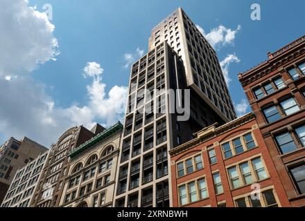 Flatiron House condominiums est situé au 39 W. 23rd équipé dans le quartier historique Flatiron, 2024, New York City, États-Unis Banque D'Images