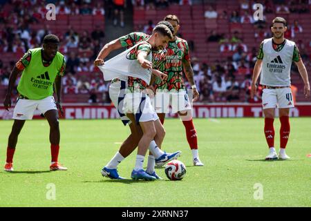 Londres, Royaume-Uni. 11 août 2024. Le milieu de terrain de l'Arsenal Jorginho (20 ans) lors de l'échauffement pour le match amical de pré-saison Arsenal FC contre Olympique Lyonnais à l'Emirates Stadium, Londres, Angleterre, Royaume-Uni le 11 août 2024 crédit : Every second Media/Alamy Live News Banque D'Images