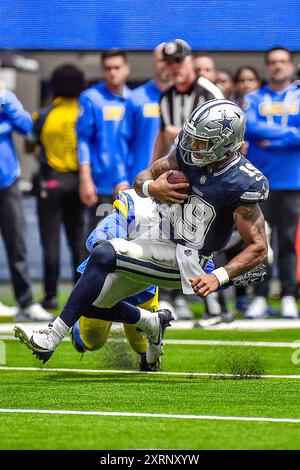 Inglewood, Californie, États-Unis. 11 août 2024 Inglewood, CA. Dallas Cowboys Trey lance (19 ans) en action lors du match de pré-saison de la NFL contre les Dallas Cowboys. Crédit photo obligatoire : Louis Lopez/Cal Sport Media crédit : Cal Sport Media/Alamy Live News Banque D'Images